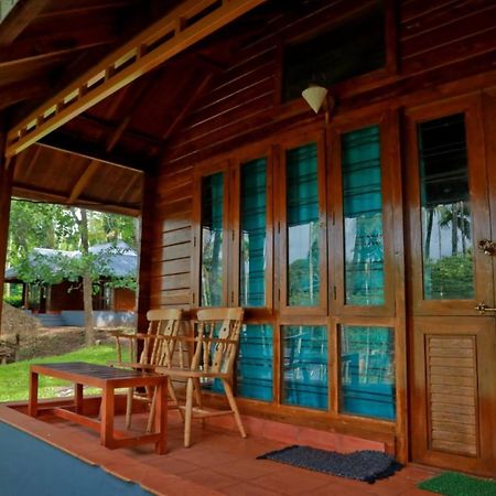 Royal Wooden Villa Mananthavady Extérieur photo